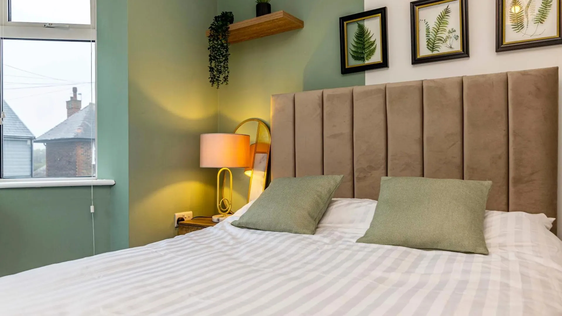 3 Bedroom, Private Orchard, Private Bathroom, Driveway Nottingham 0*,