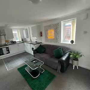  Apartment 1 Bed @ Factory Quater - Chard St